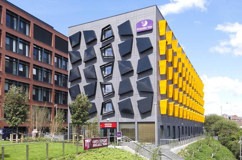 Premier Inn Manchester Bury Екстер'єр фото