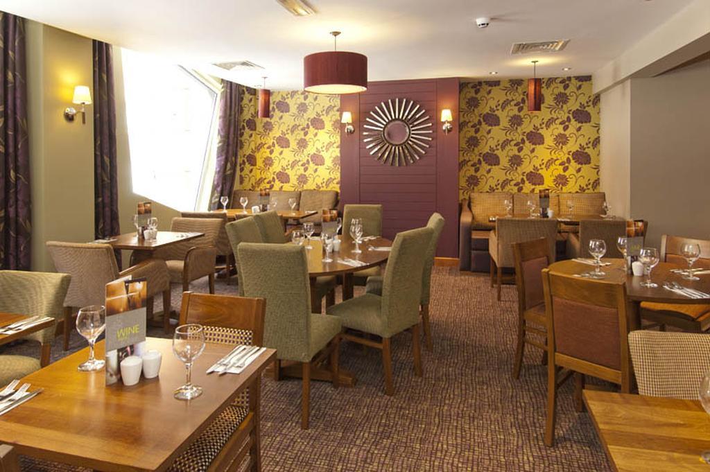 Premier Inn Manchester Bury Екстер'єр фото