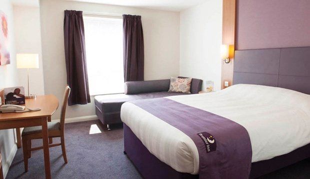 Premier Inn Manchester Bury Екстер'єр фото